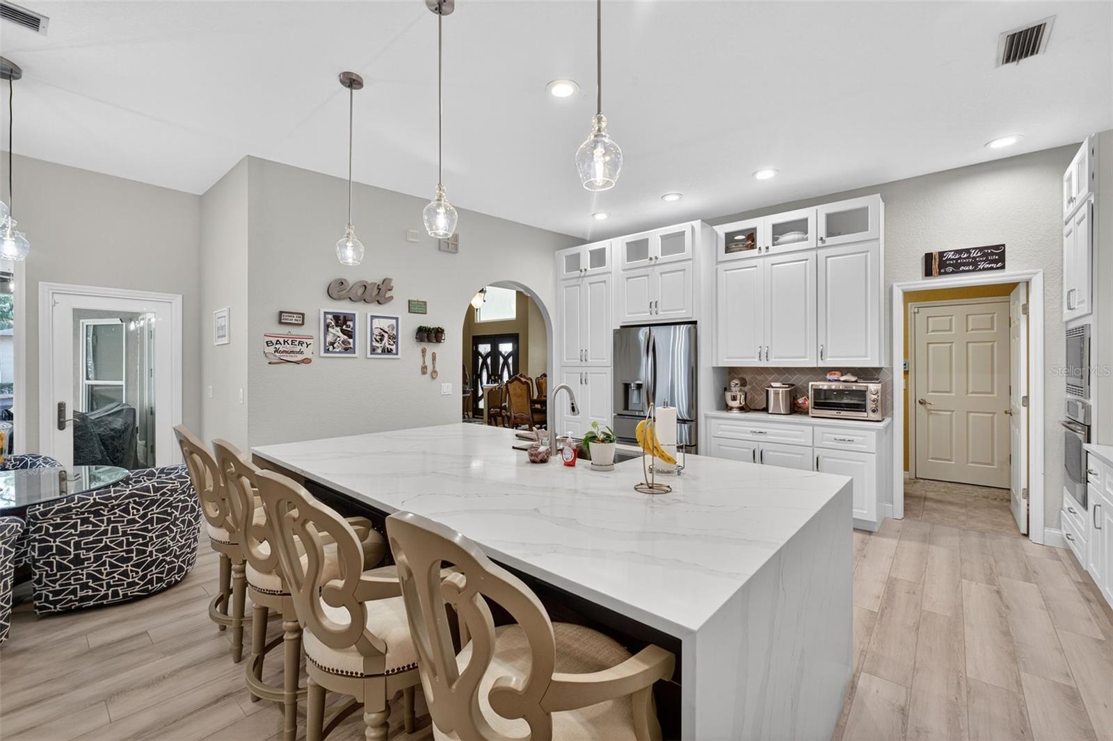 Listing photo id 27 for 15802 Stanton Lane