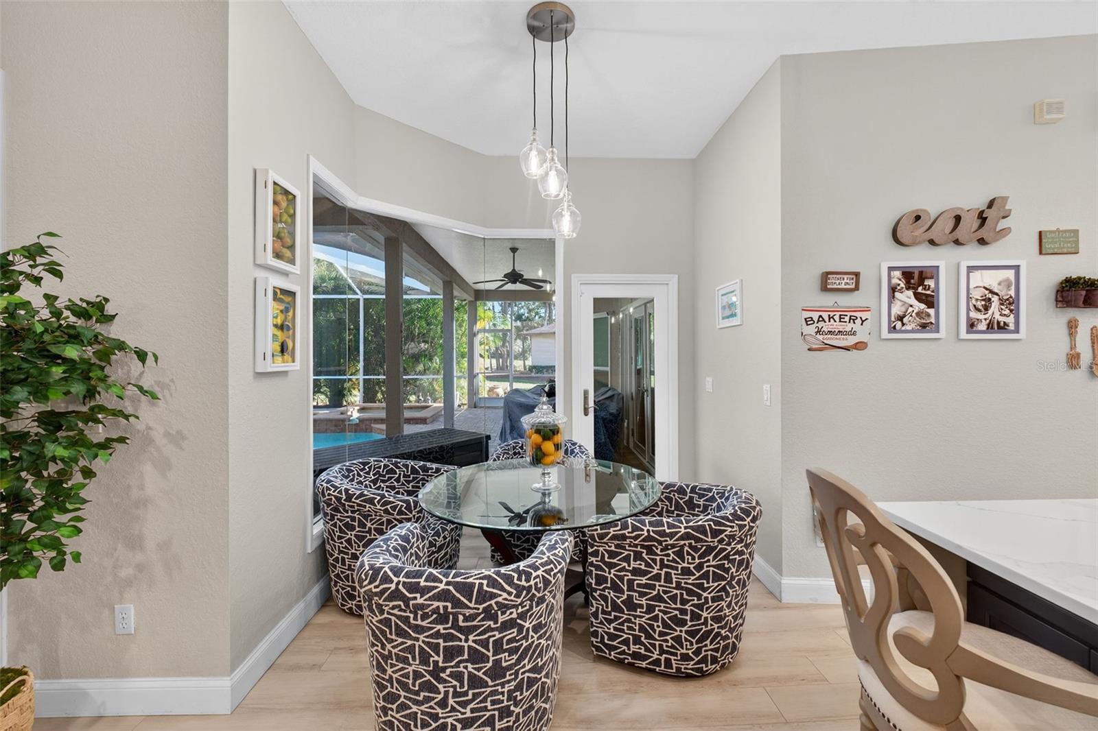 Listing photo id 31 for 15802 Stanton Lane