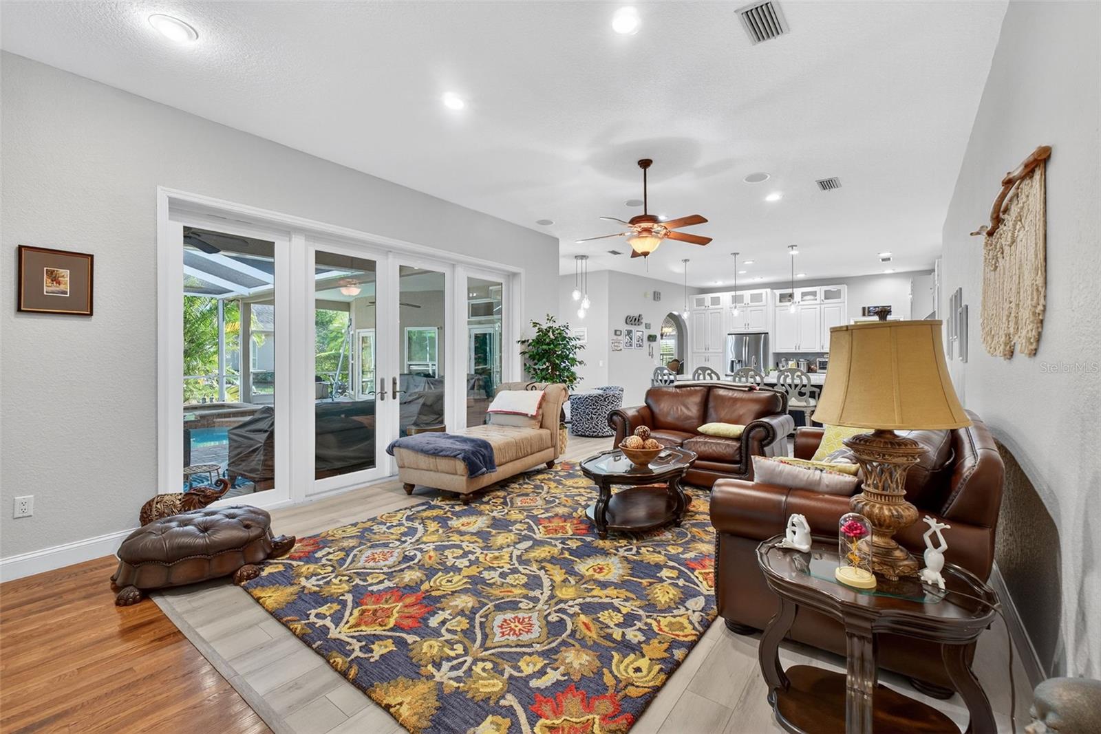 Listing photo id 36 for 15802 Stanton Lane
