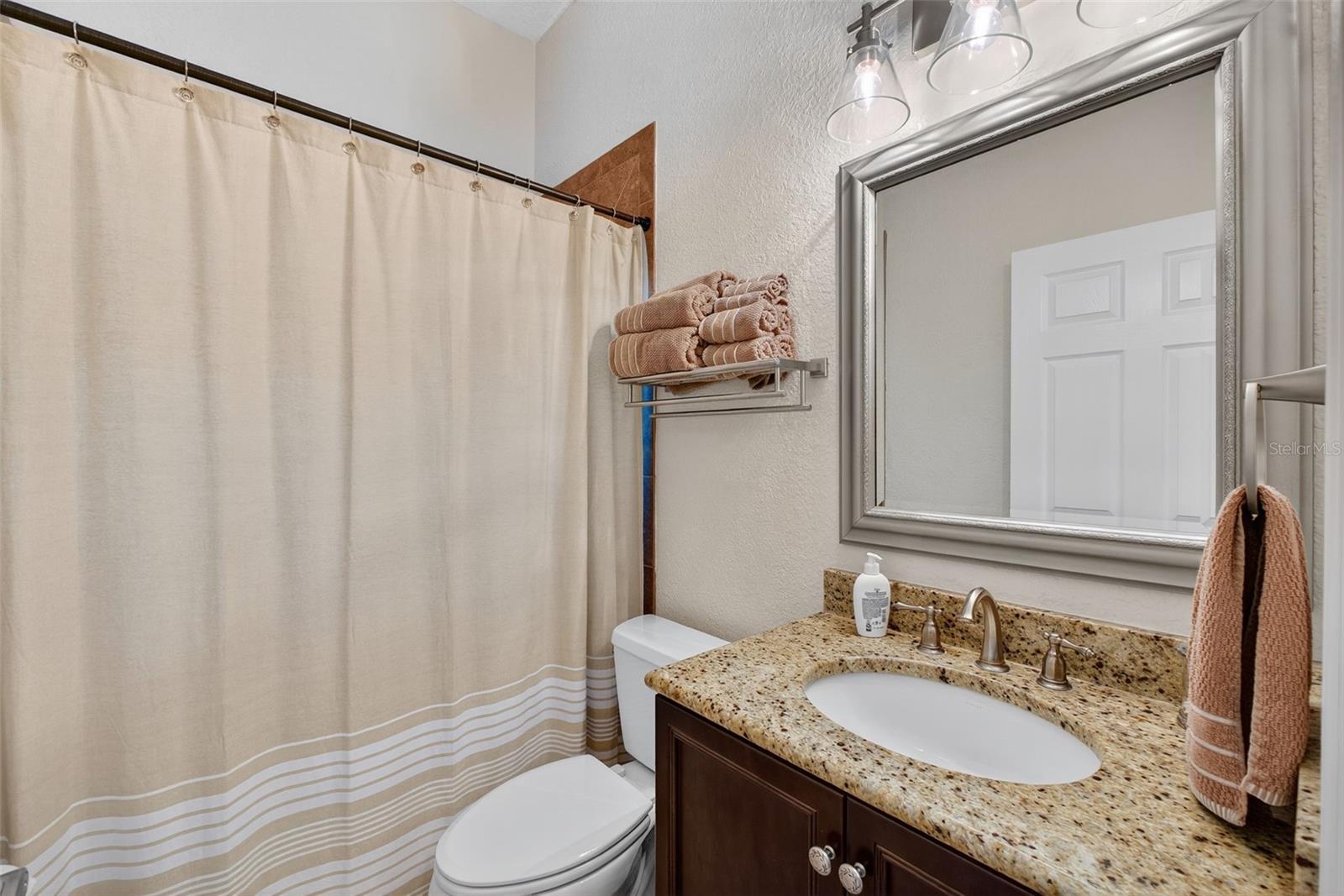 Listing photo id 42 for 15802 Stanton Lane