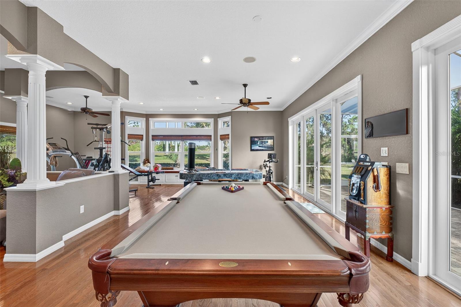 Listing photo id 49 for 15802 Stanton Lane