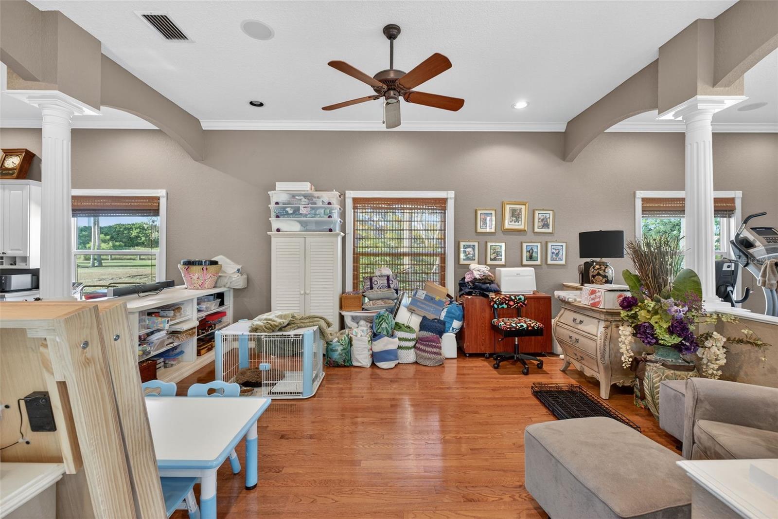 Listing photo id 50 for 15802 Stanton Lane