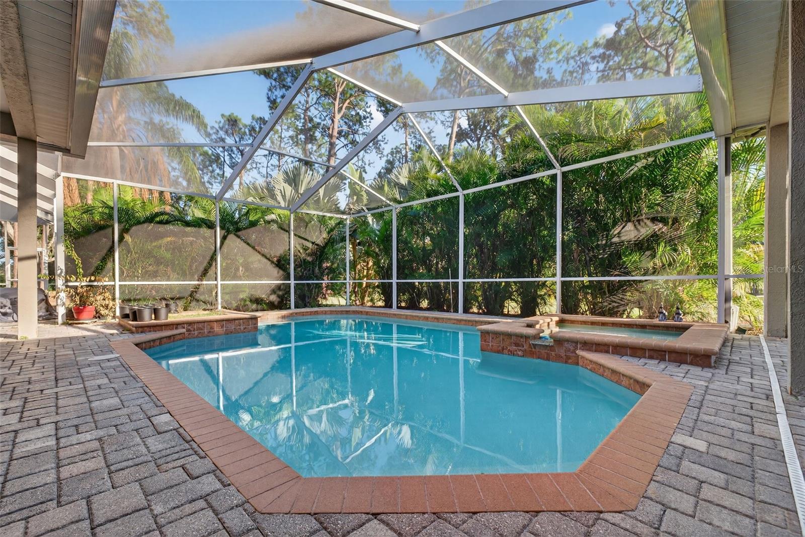 Listing photo id 68 for 15802 Stanton Lane