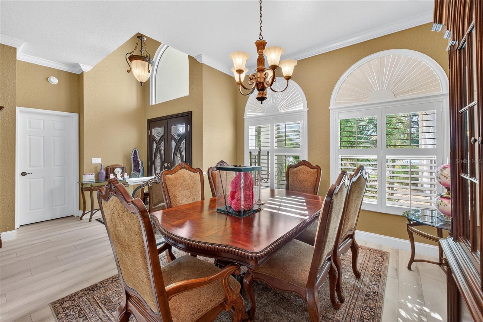 Listing photo id 6 for 15802 Stanton Lane