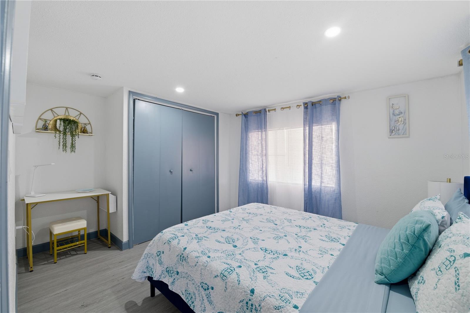 Image 16 of 33 For 5826 Portsmouth Drive