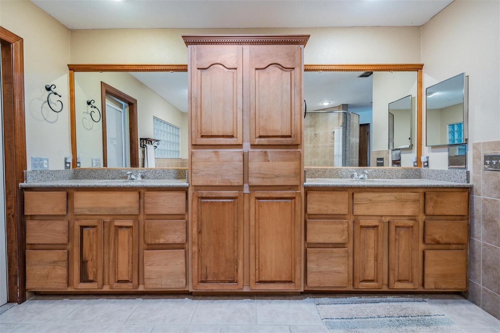 Image 35 of 66 For 2703 Pemberton Creek Drive