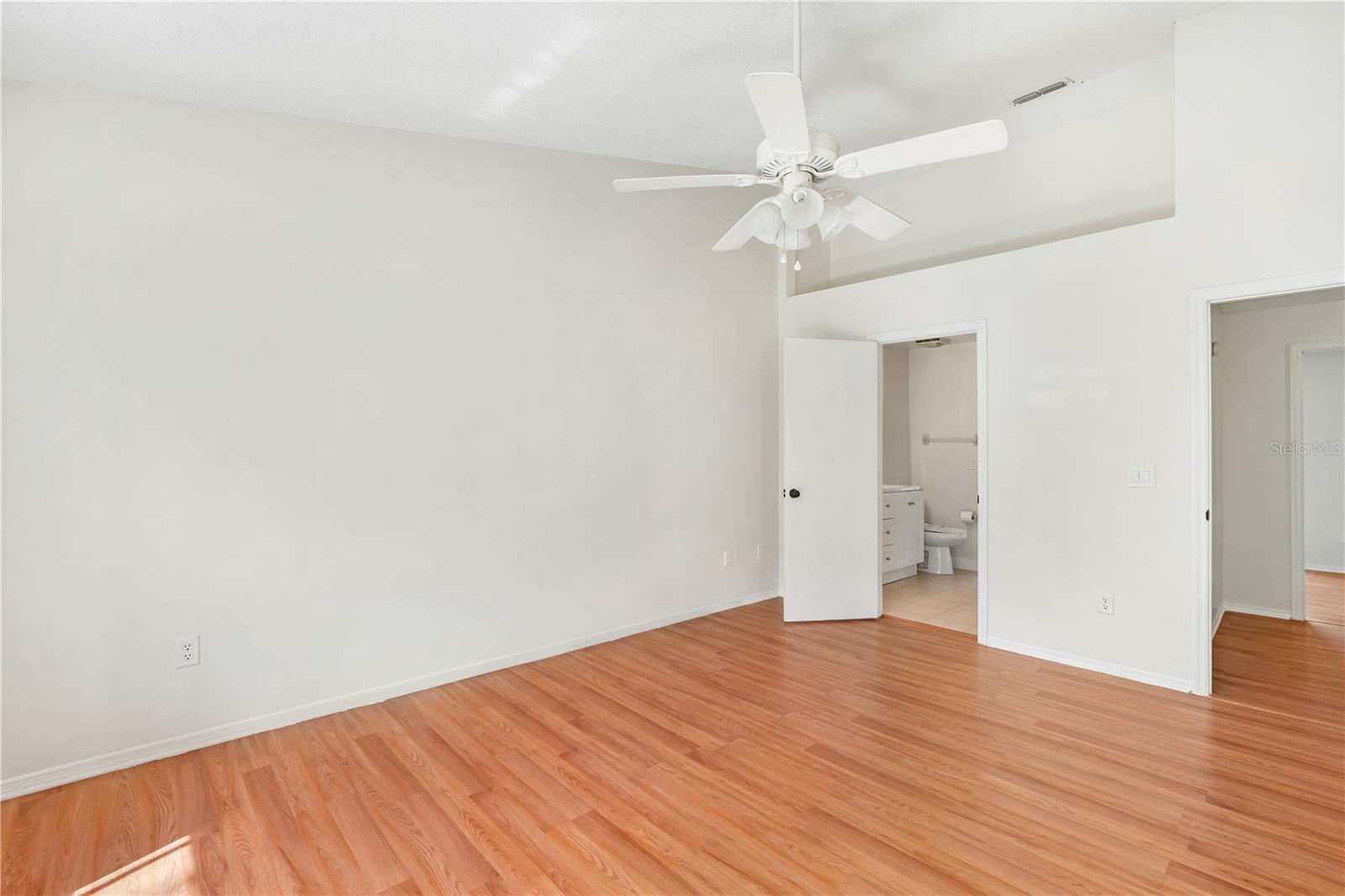 Image 19 of 30 For 5100 Burchette Road 3206