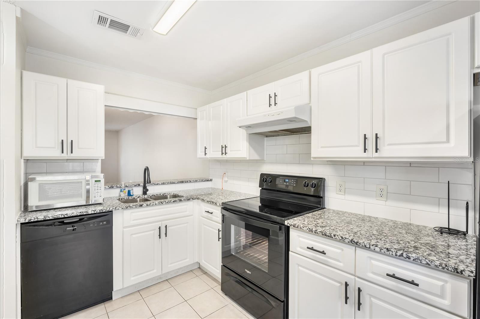 Image 7 of 30 For 5100 Burchette Road 3206