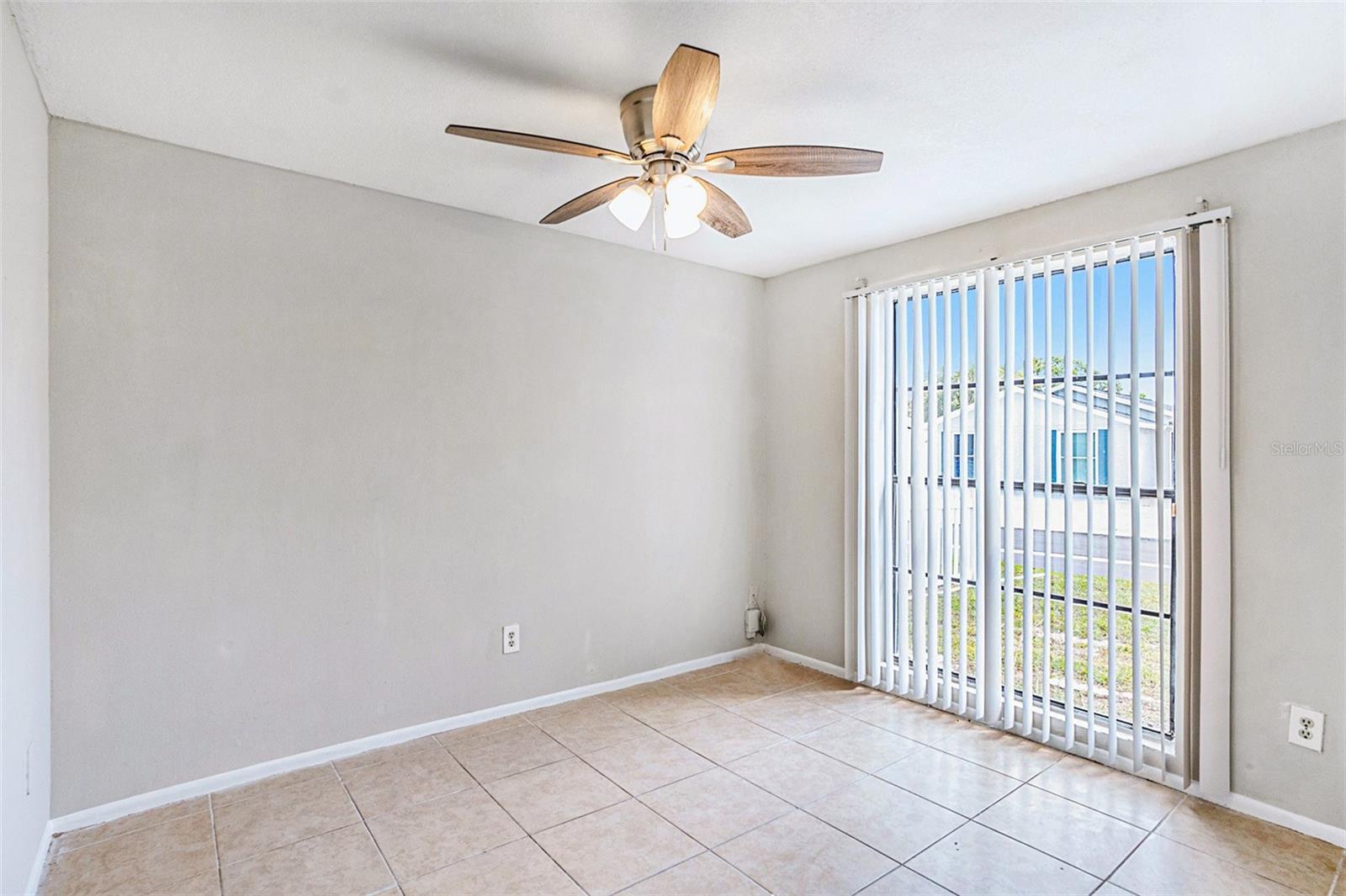 Image 19 of 26 For 8234 Ravencroft Drive