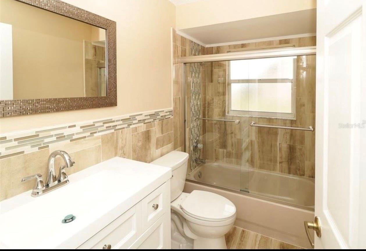 Image 26 of 36 For 14538 Pimberton Drive