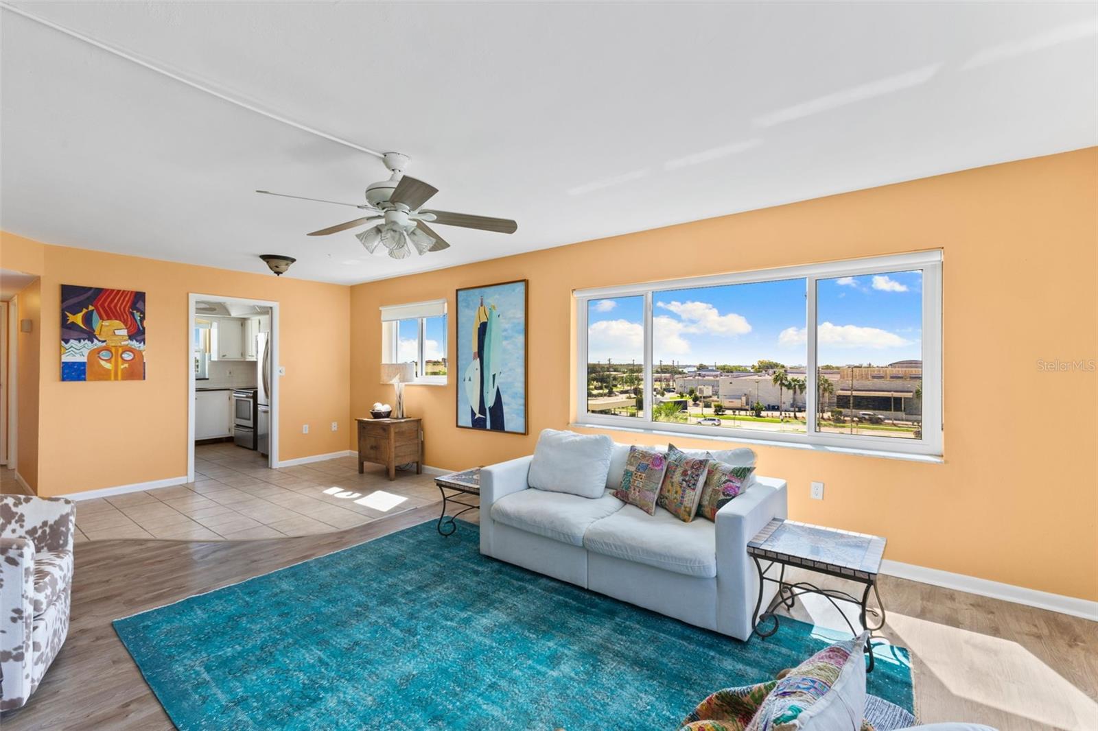 Image 12 of 46 For 4550 Cove Circle 501