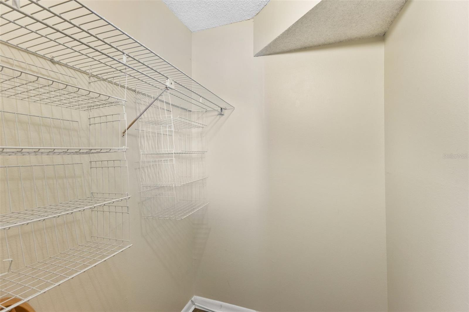 Image 41 of 46 For 4550 Cove Circle 501