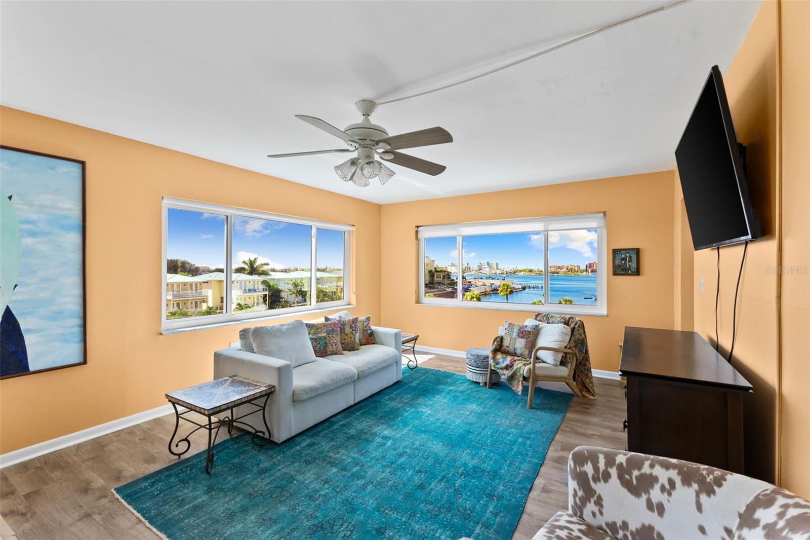 Image 6 of 46 For 4550 Cove Circle 501