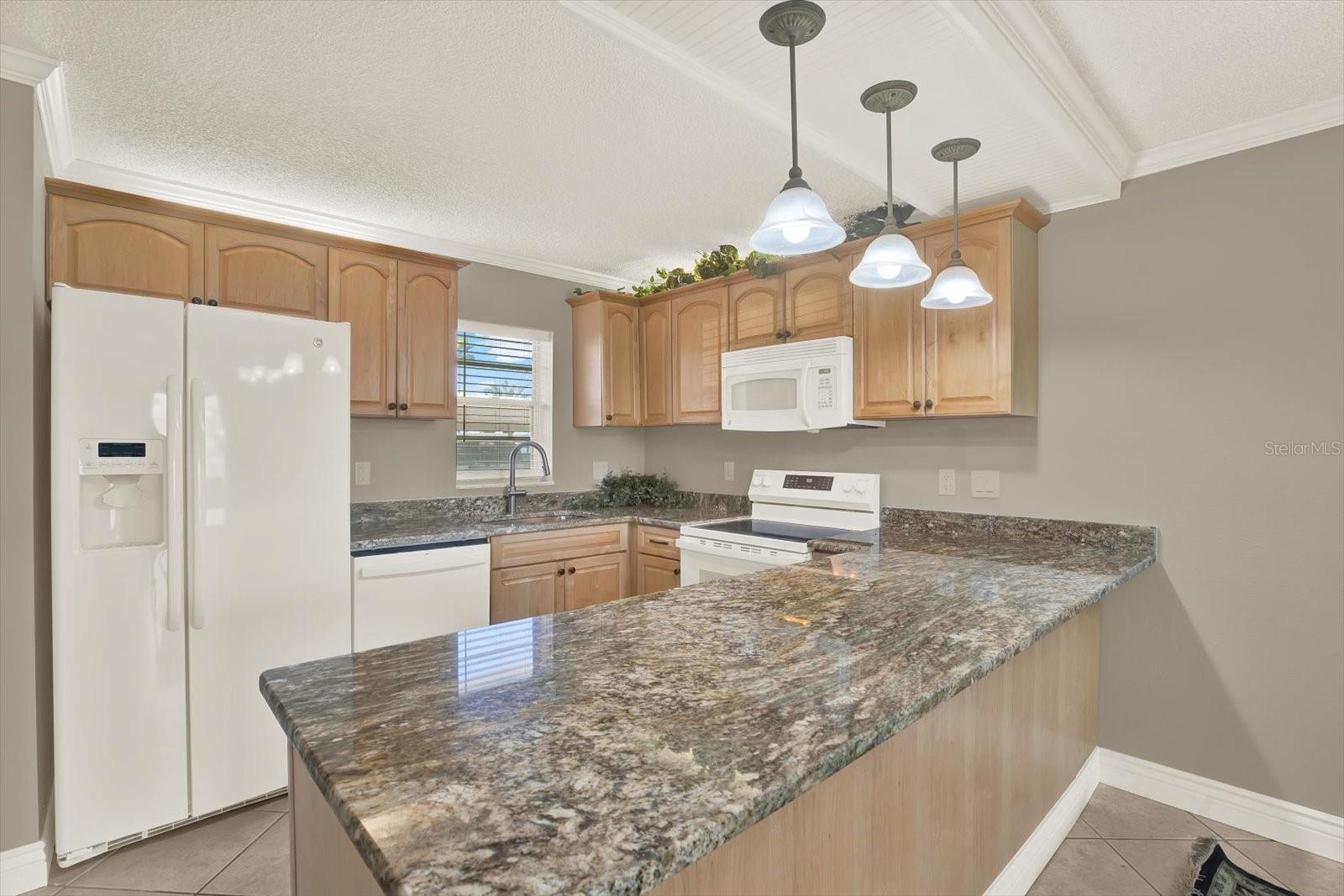 Image 10 of 36 For 7625 Sun Island Drive S 107