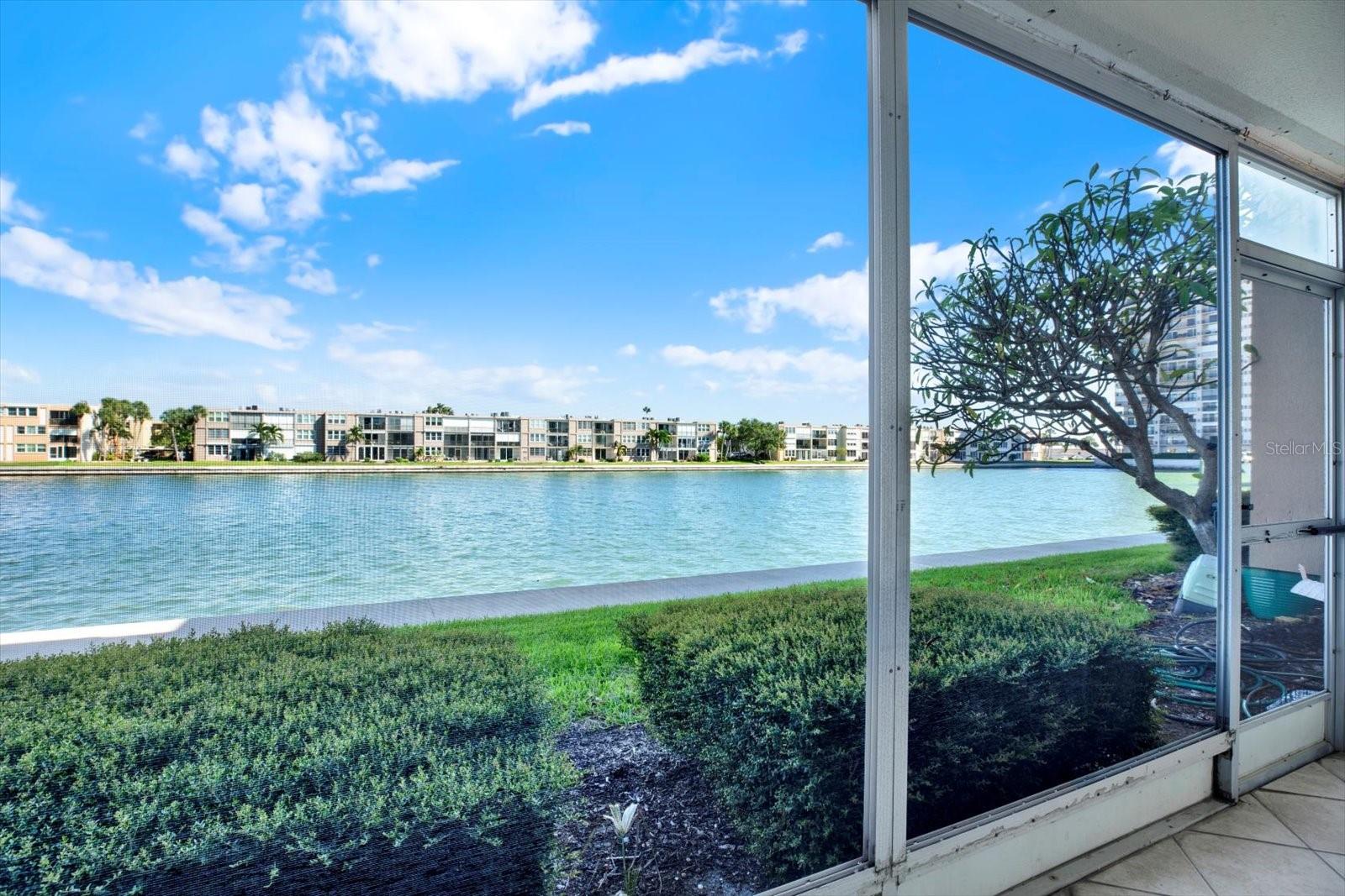 Image 19 of 36 For 7625 Sun Island Drive S 107