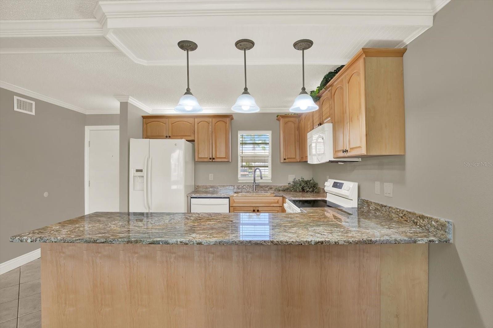 Image 9 of 36 For 7625 Sun Island Drive S 107