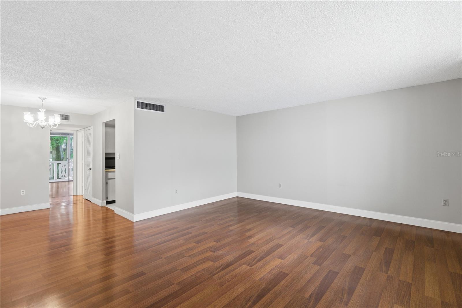 Image 13 of 39 For 2630 Pearce Drive 208