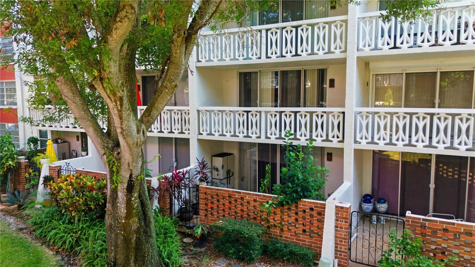 Image 37 of 39 For 2630 Pearce Drive 208