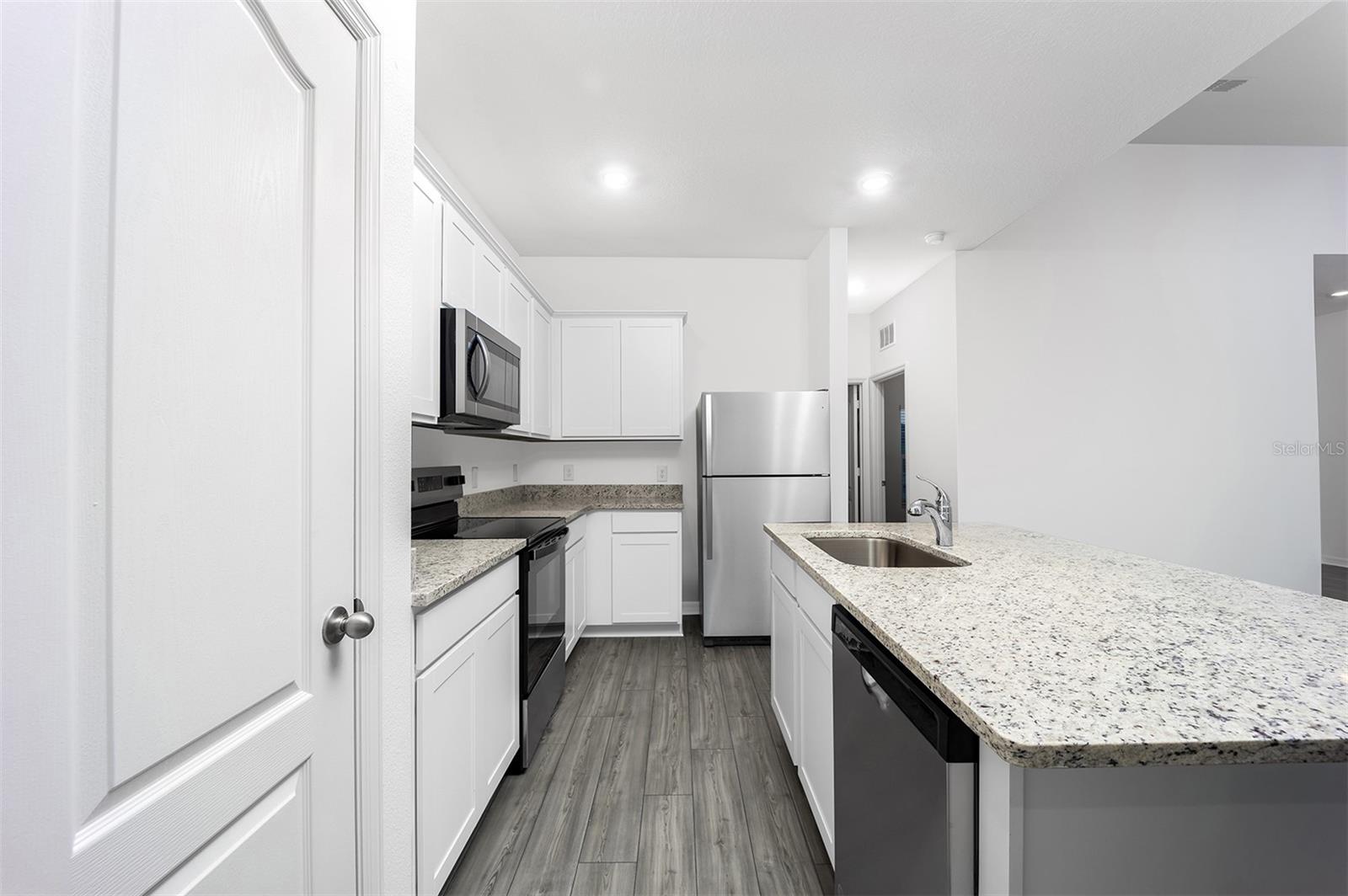 Image 3 of 16 For 381 Amberjack Court