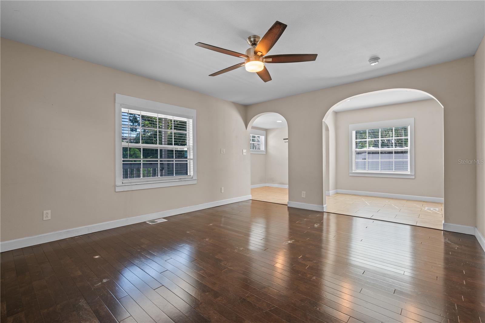 Image 10 of 32 For 222 25th Street N