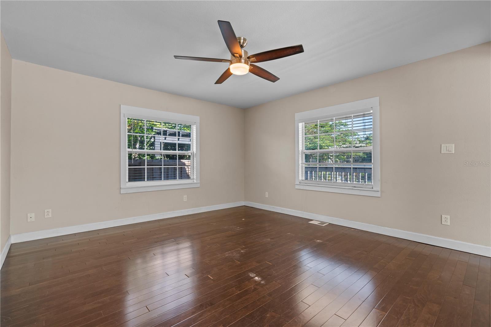 Image 19 of 32 For 222 25th Street N