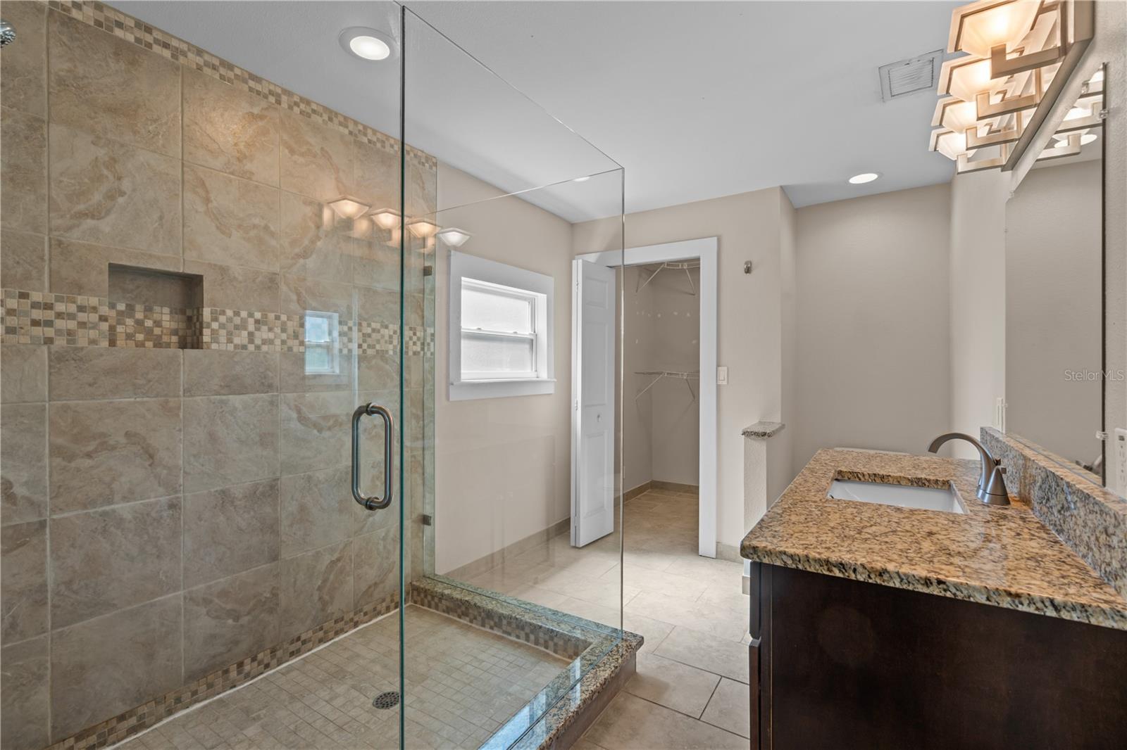 Image 22 of 32 For 222 25th Street N