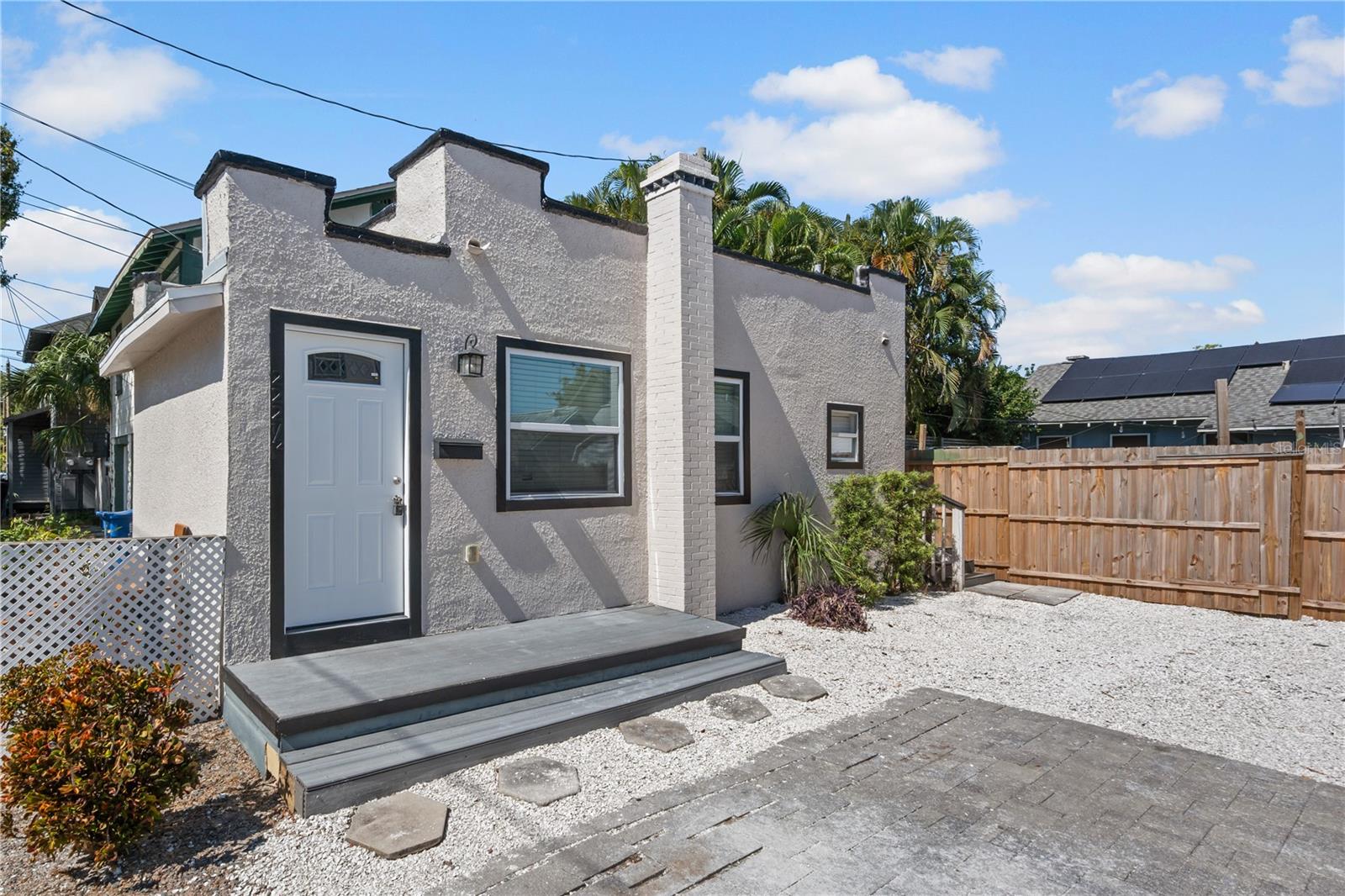 Image 5 of 32 For 222 25th Street N