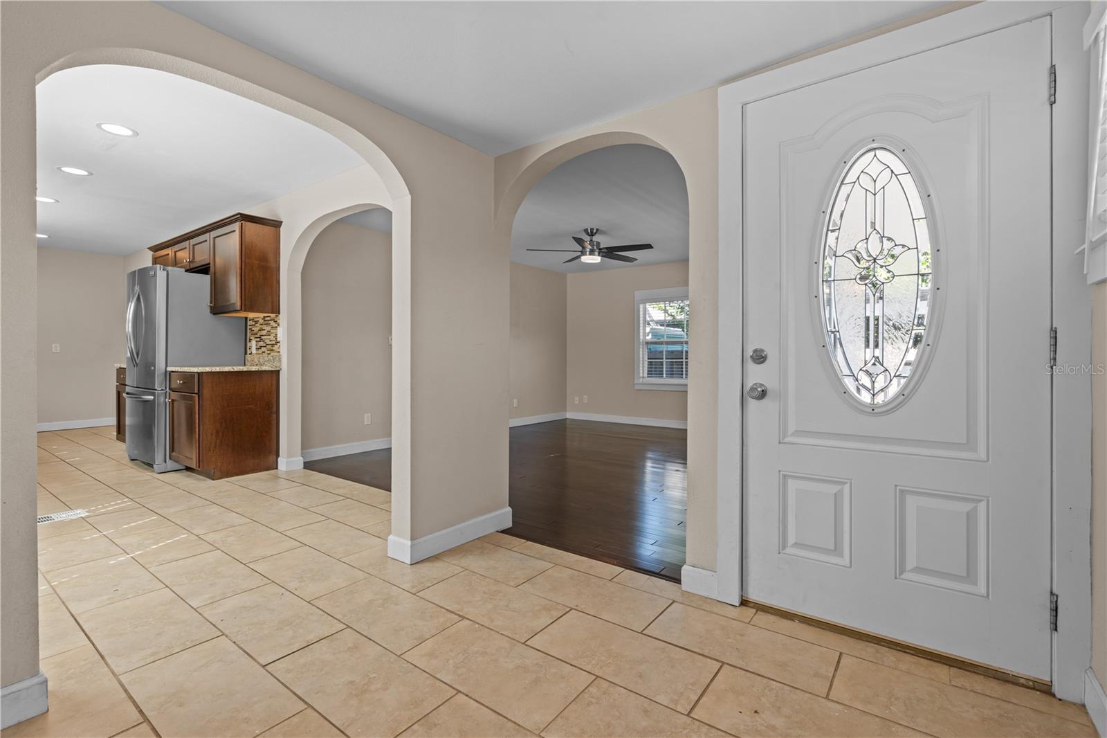 Image 7 of 32 For 222 25th Street N