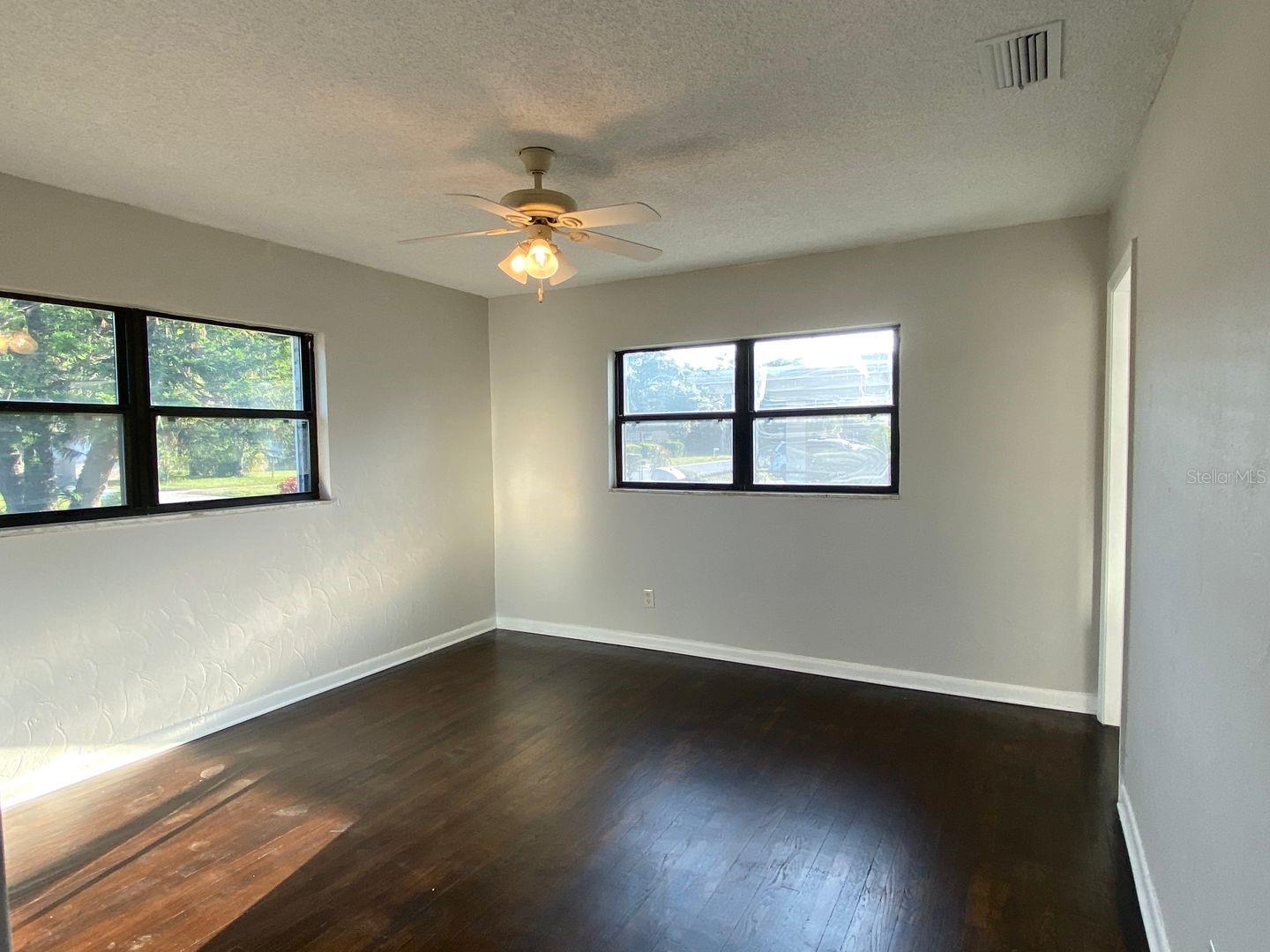 Image 10 of 15 For 1612 33rd Avenue