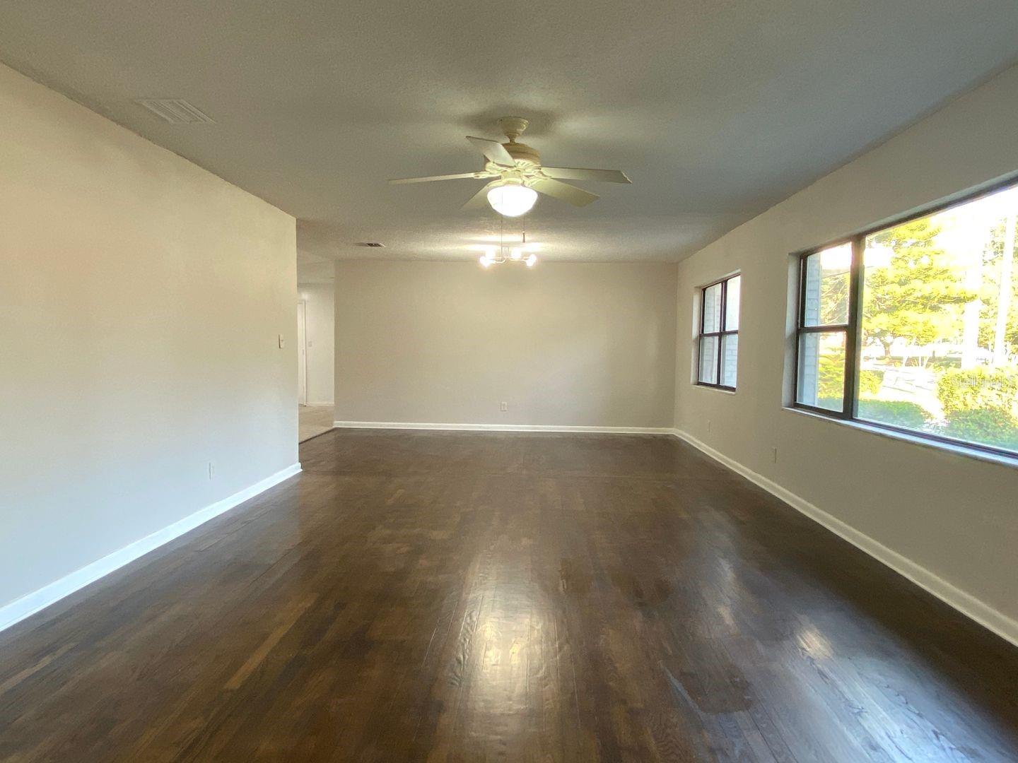 Image 3 of 15 For 1612 33rd Avenue