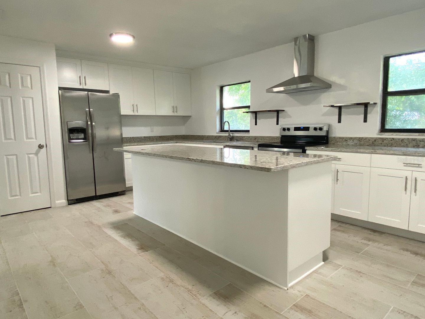 Image 6 of 15 For 1612 33rd Avenue