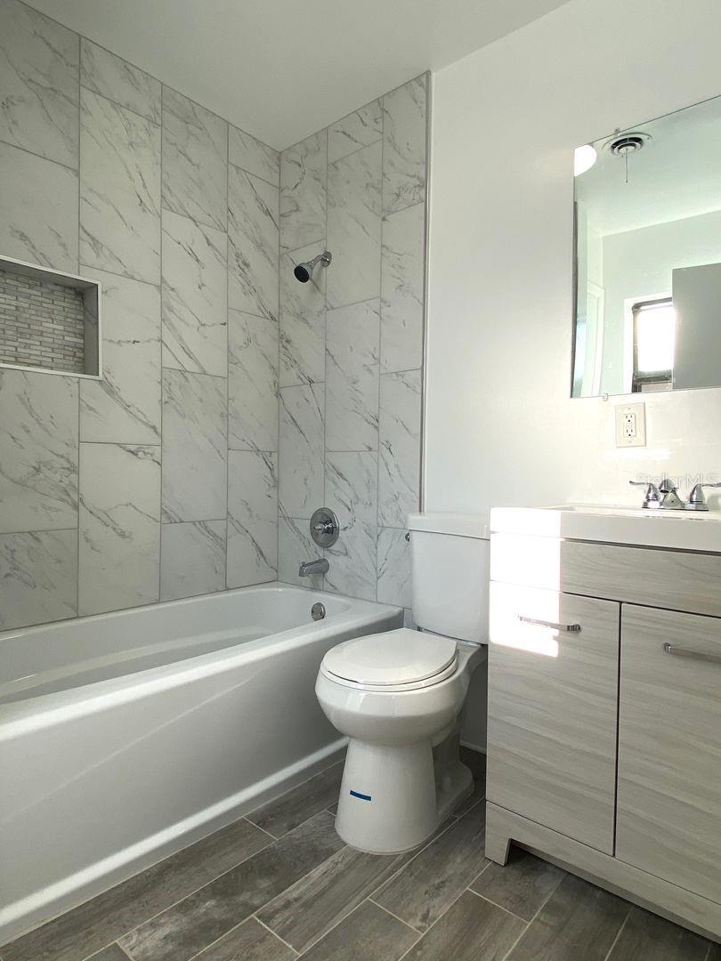 Image 9 of 15 For 1612 33rd Avenue