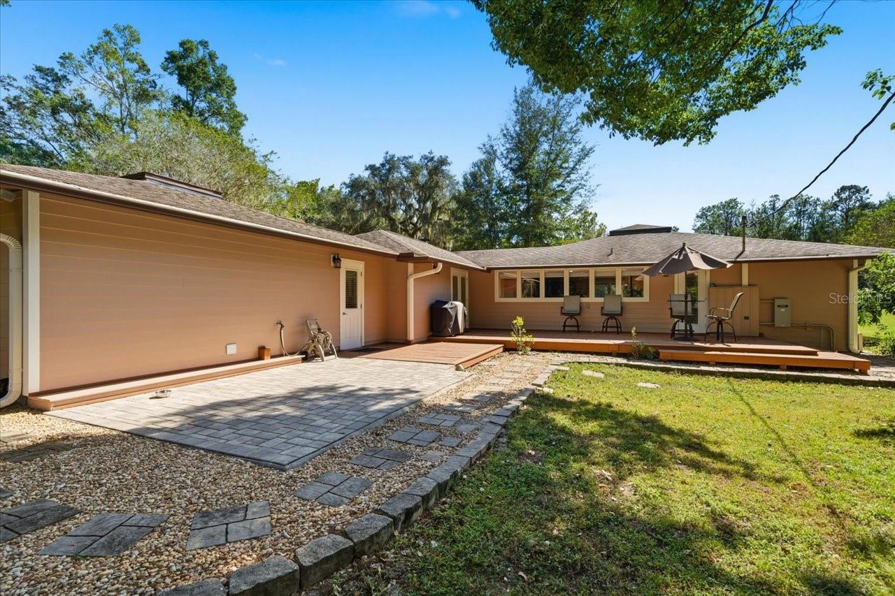 Listing photo id 17 for 22063 Lake Lindsey Road