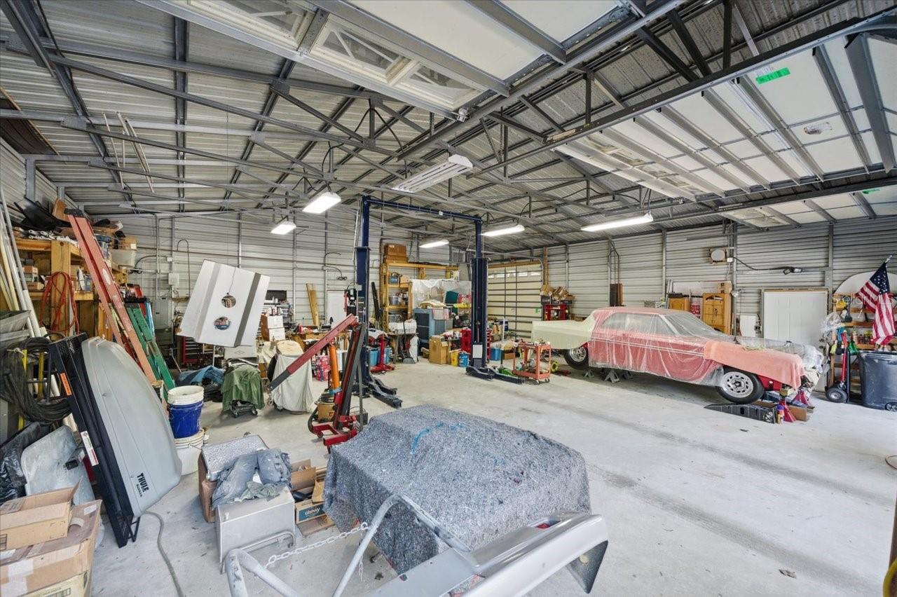 Listing photo id 22 for 22063 Lake Lindsey Road