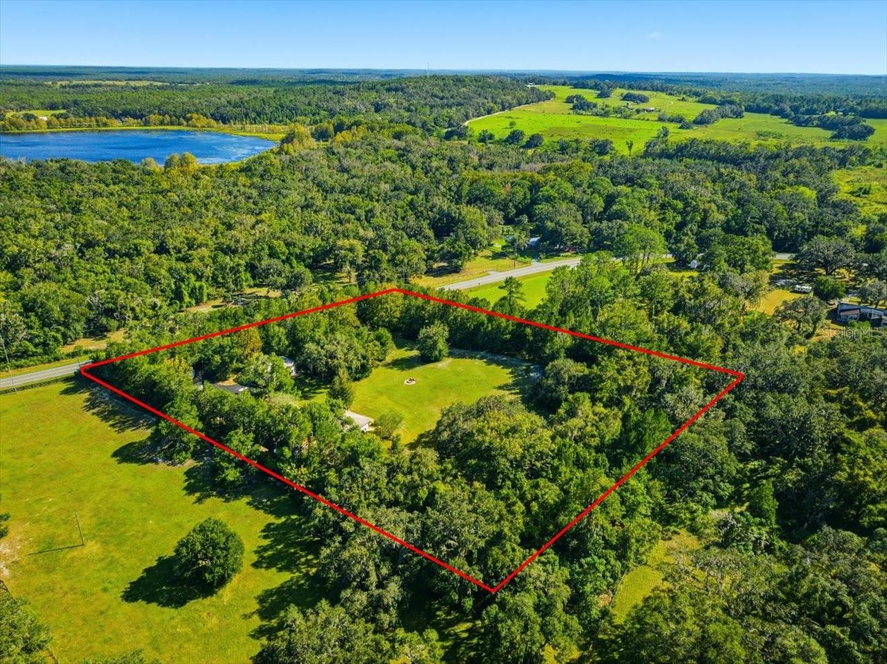 Listing photo id 30 for 22063 Lake Lindsey Road