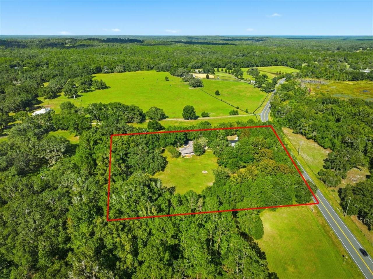 Listing photo id 31 for 22063 Lake Lindsey Road