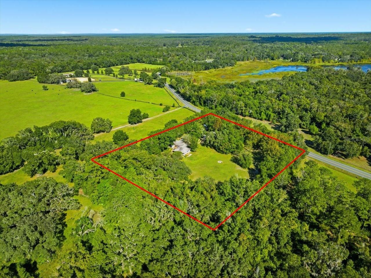 Listing photo id 32 for 22063 Lake Lindsey Road