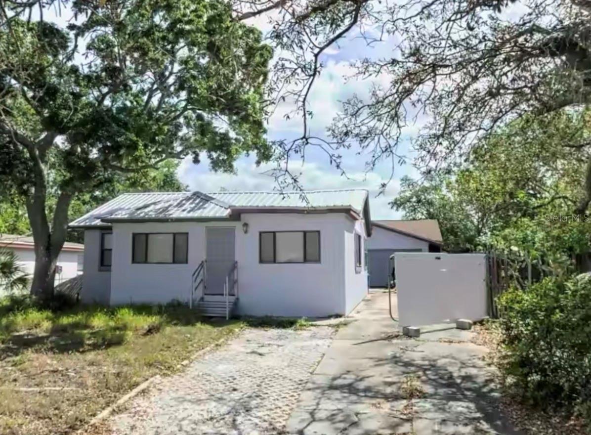 Listing Details for 9805 46th Street, TAMPA, FL 33617