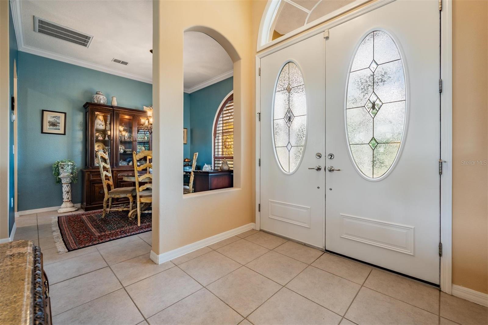 Listing photo id 10 for 13514 Thoroughbred Drive