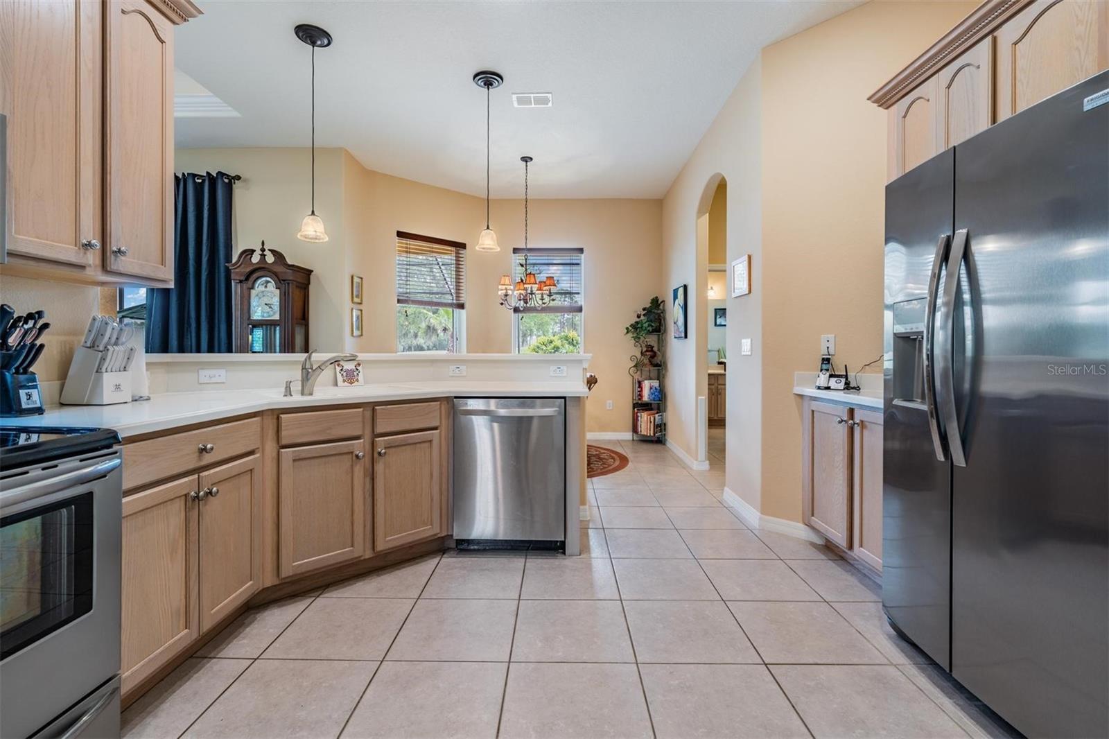 Listing photo id 18 for 13514 Thoroughbred Drive