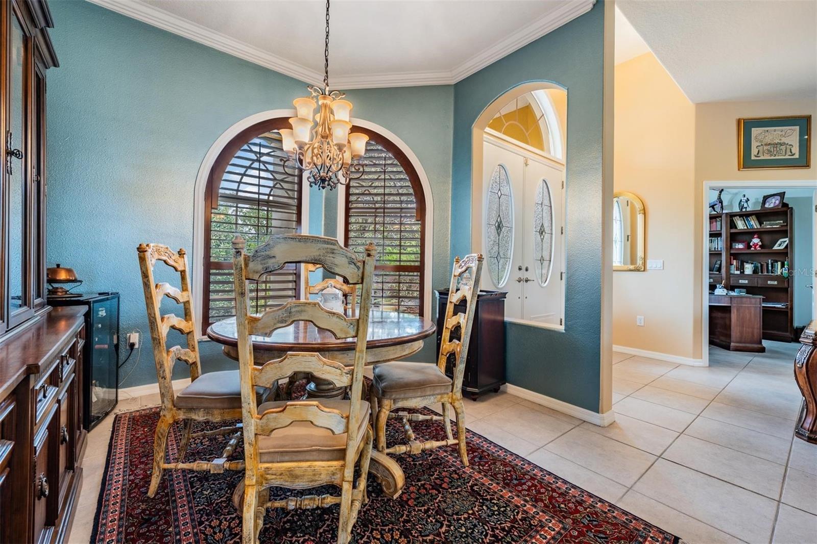 Listing photo id 19 for 13514 Thoroughbred Drive