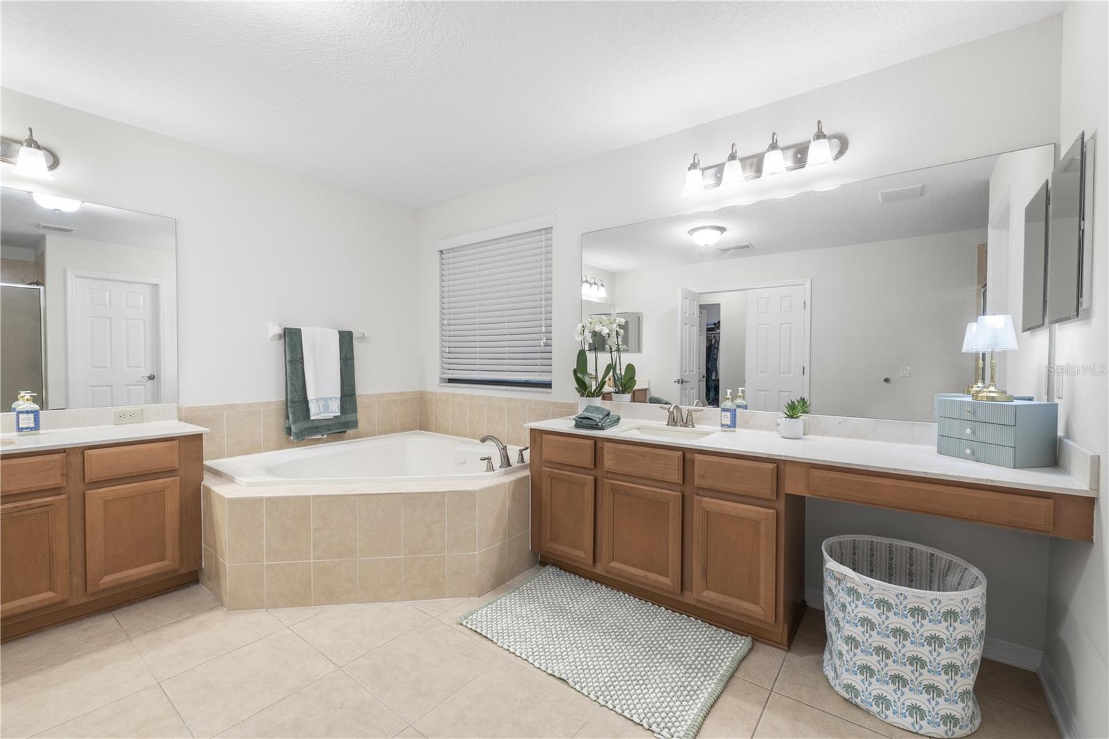 Image 34 of 50 For 11721 Gilmerton Drive