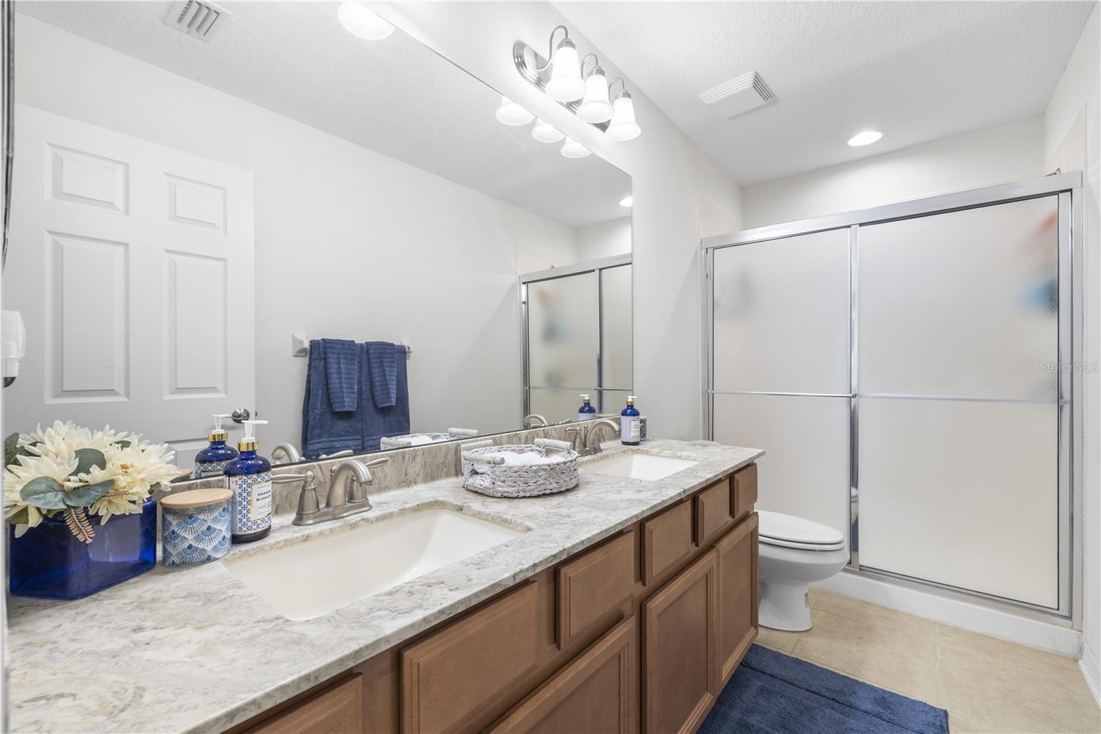 Image 39 of 50 For 11721 Gilmerton Drive