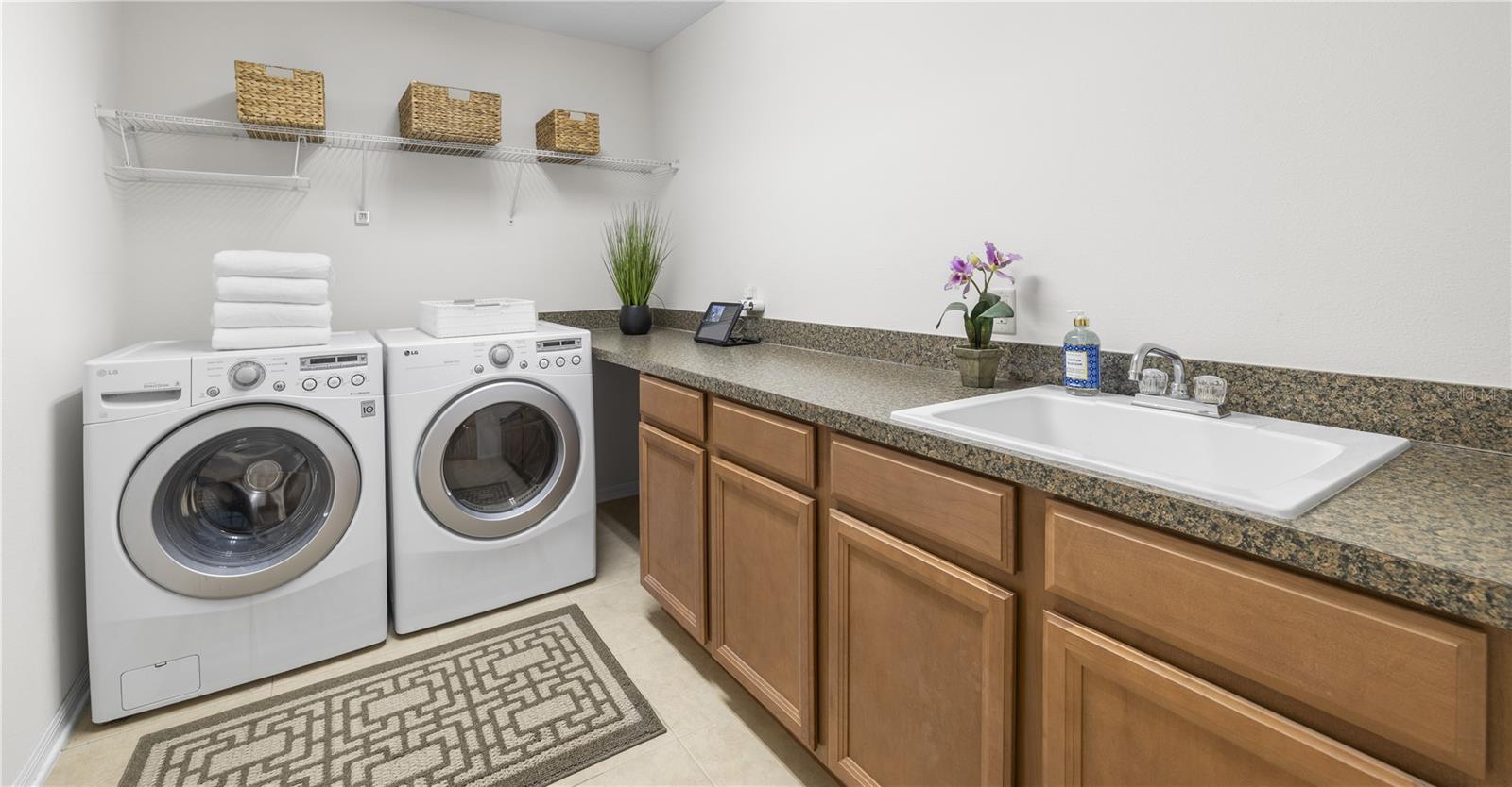 Image 42 of 50 For 11721 Gilmerton Drive