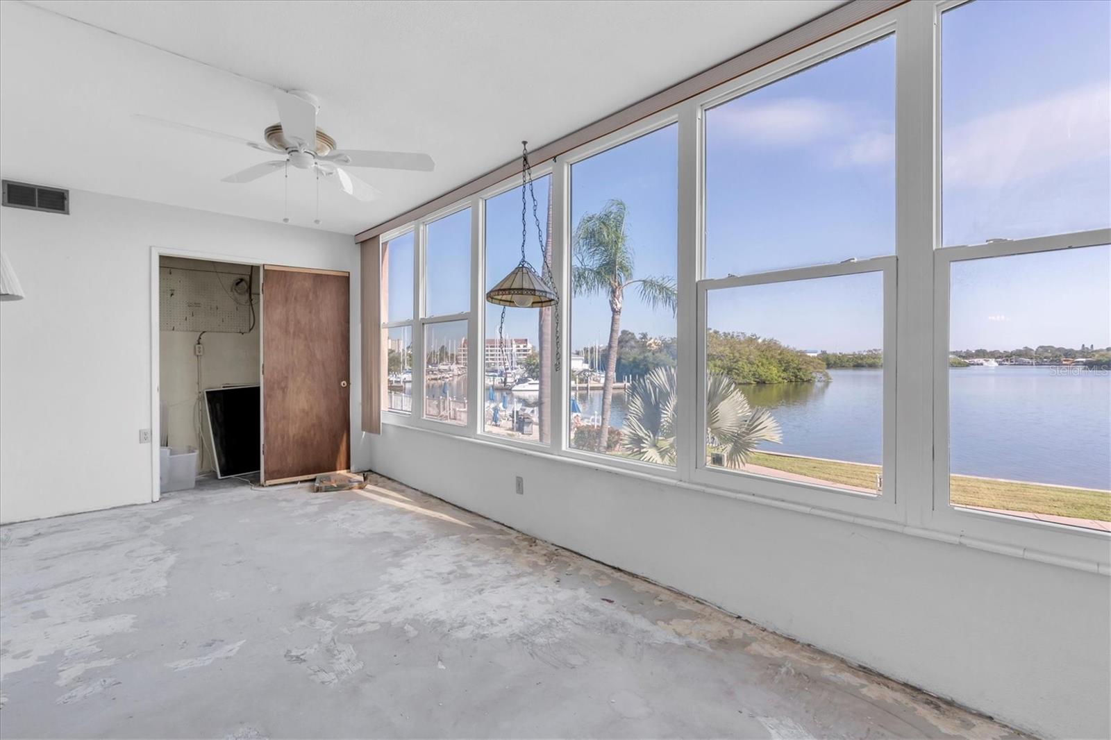 Image 13 of 43 For 1847 Shore Drive S 202