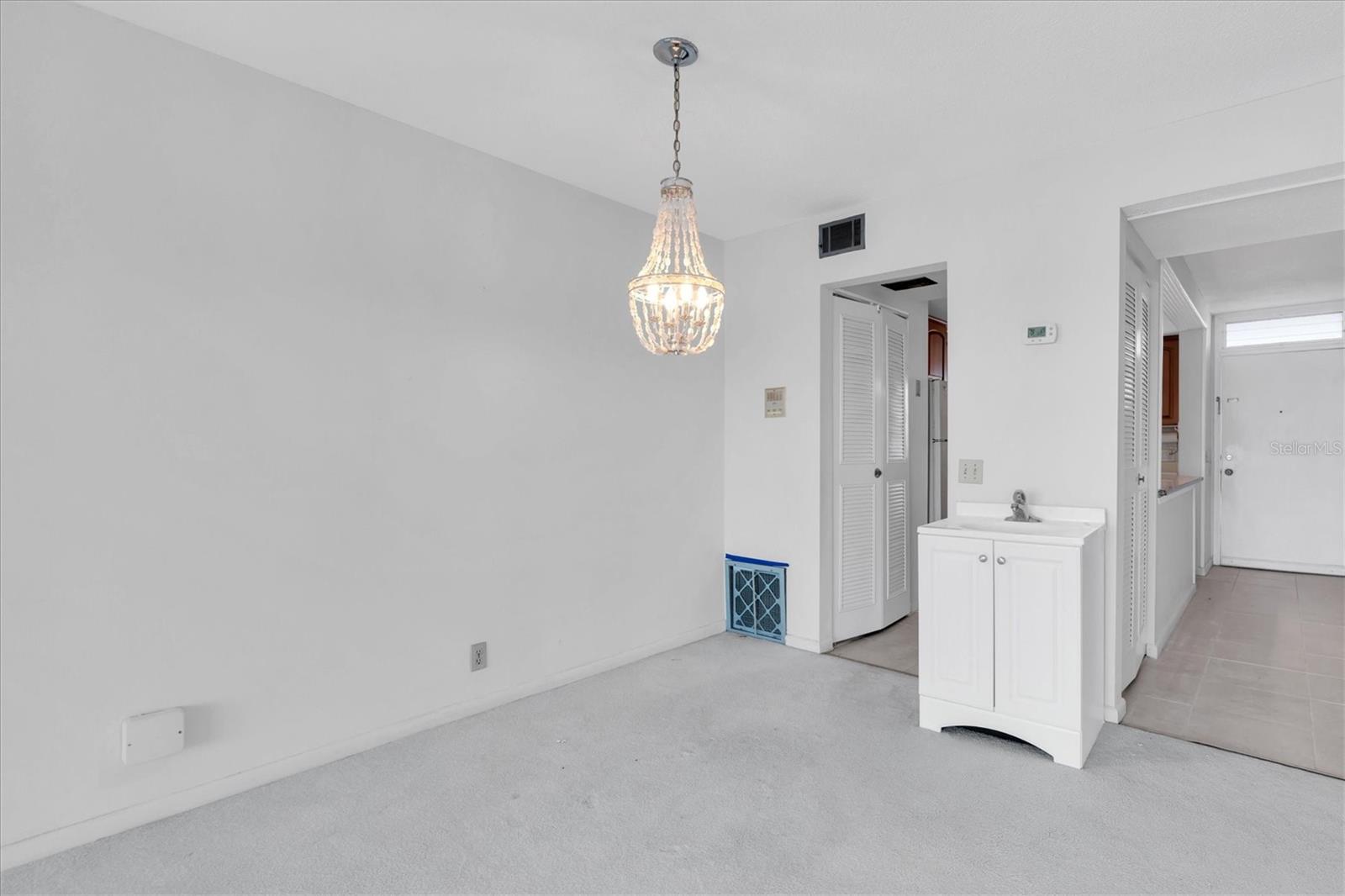 Image 17 of 43 For 1847 Shore Drive S 202