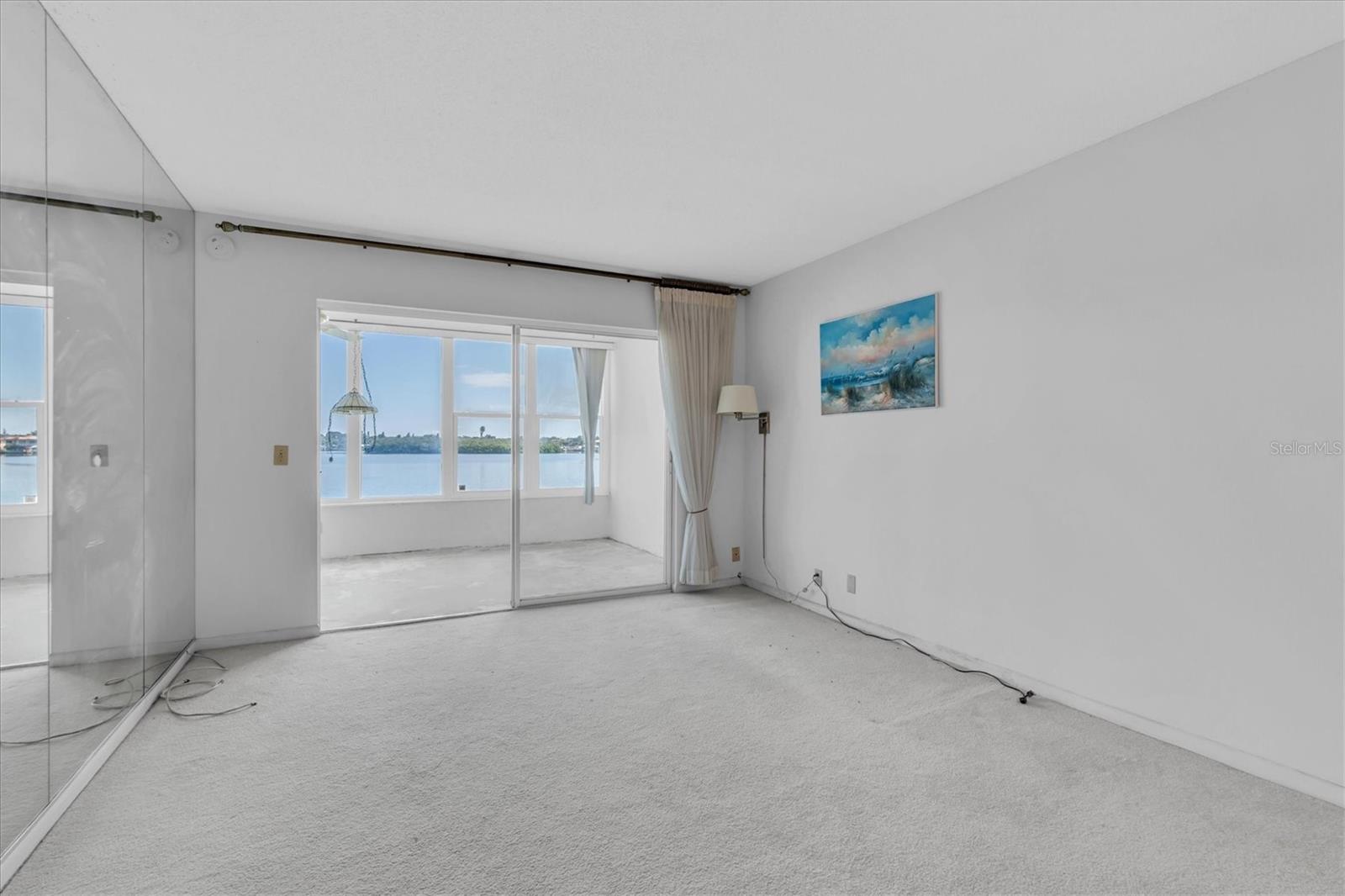 Image 18 of 43 For 1847 Shore Drive S 202