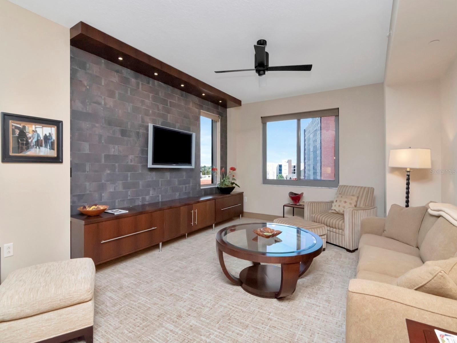 Image 14 of 48 For 1108 Franklin Street 605