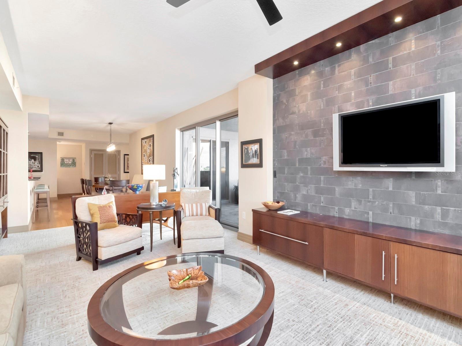 Image 15 of 48 For 1108 Franklin Street 605