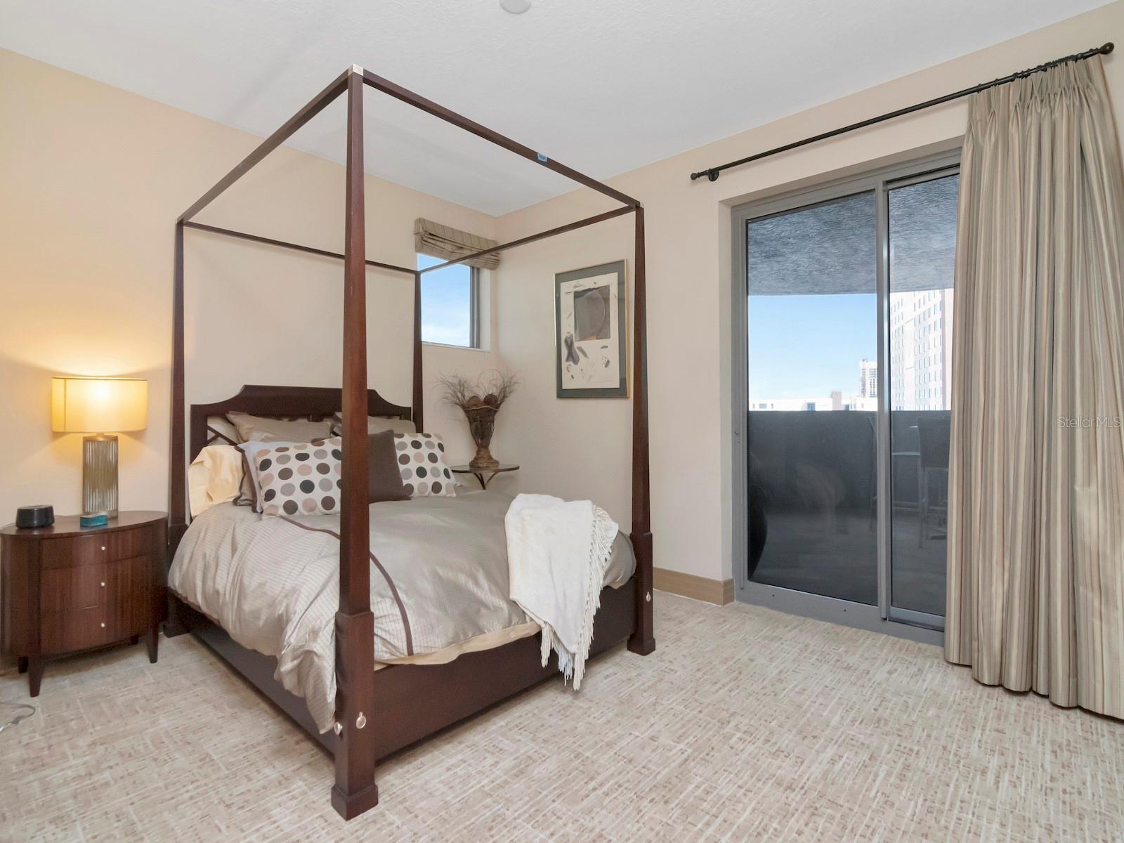 Image 23 of 48 For 1108 Franklin Street 605